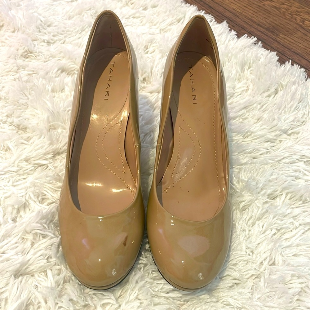 Tahari Colette patent pumps, Toast color, size 7